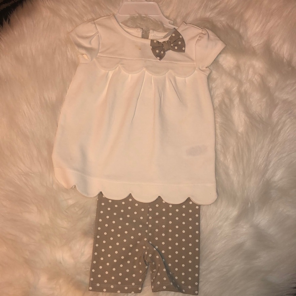 2 piece gray/ white set